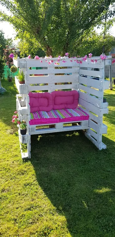 Fauteuil pour 2 en palettes peintes