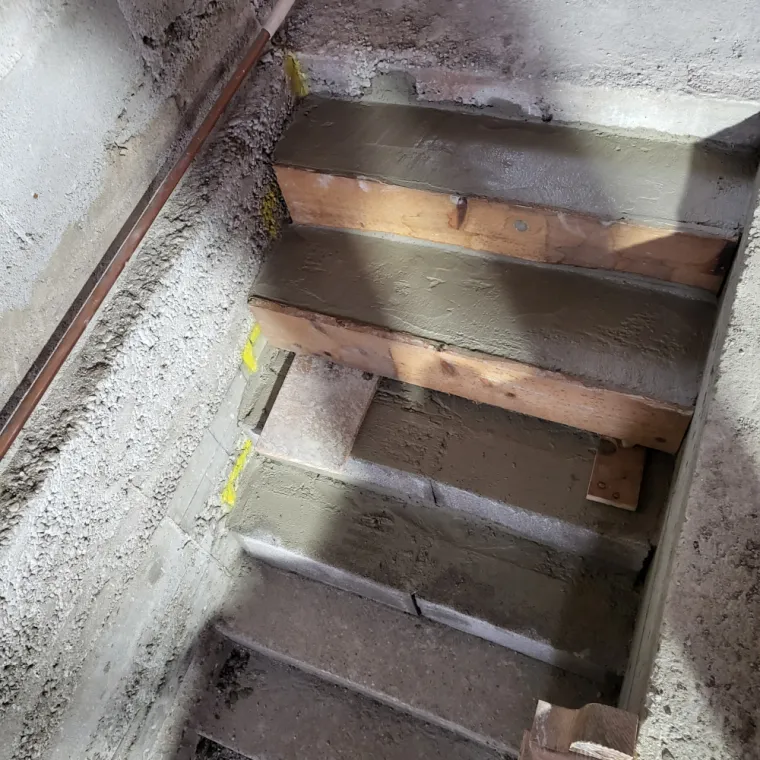 Peinture escalier à BOURG EN BRESSE