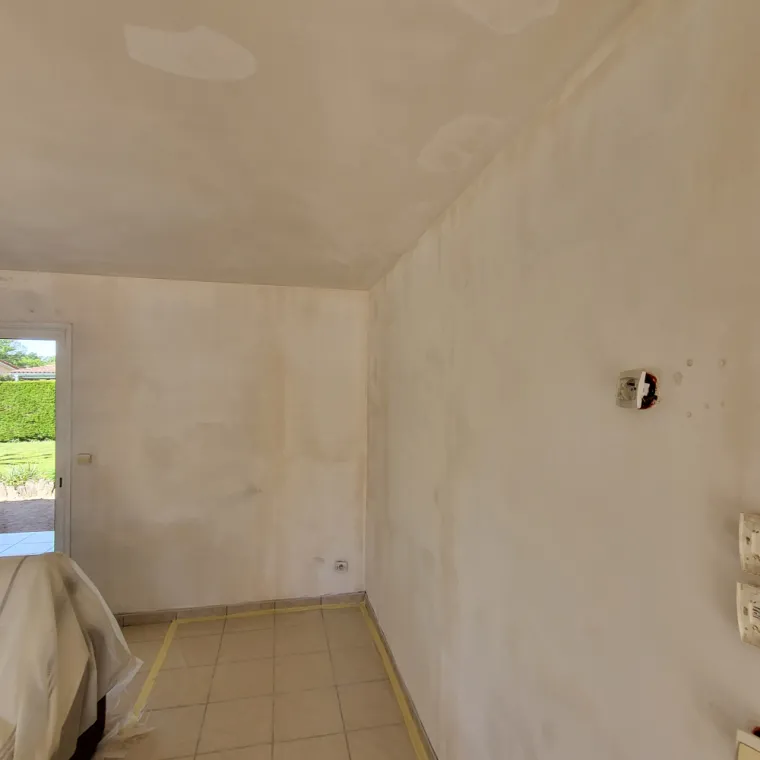 Murs et plafonds avant intervention
