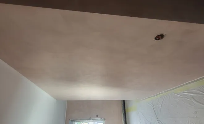2ème étape : application peinture plus claire à l'éponge