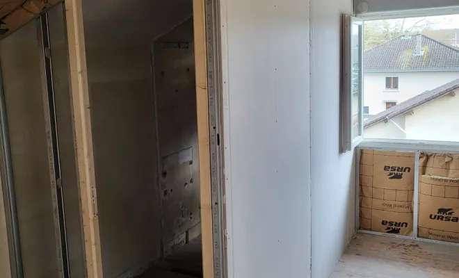 Pose isolation et placo cloisons logement Bourg en Bresse