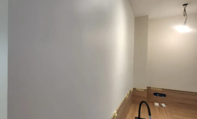 Reprise malfaçons logements: Application peinture murs et plafonds