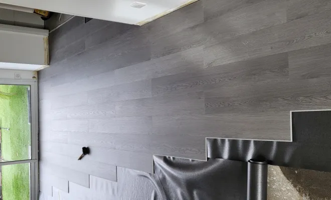 Pose parquet clipsé stratifié sur sous couche vinyle